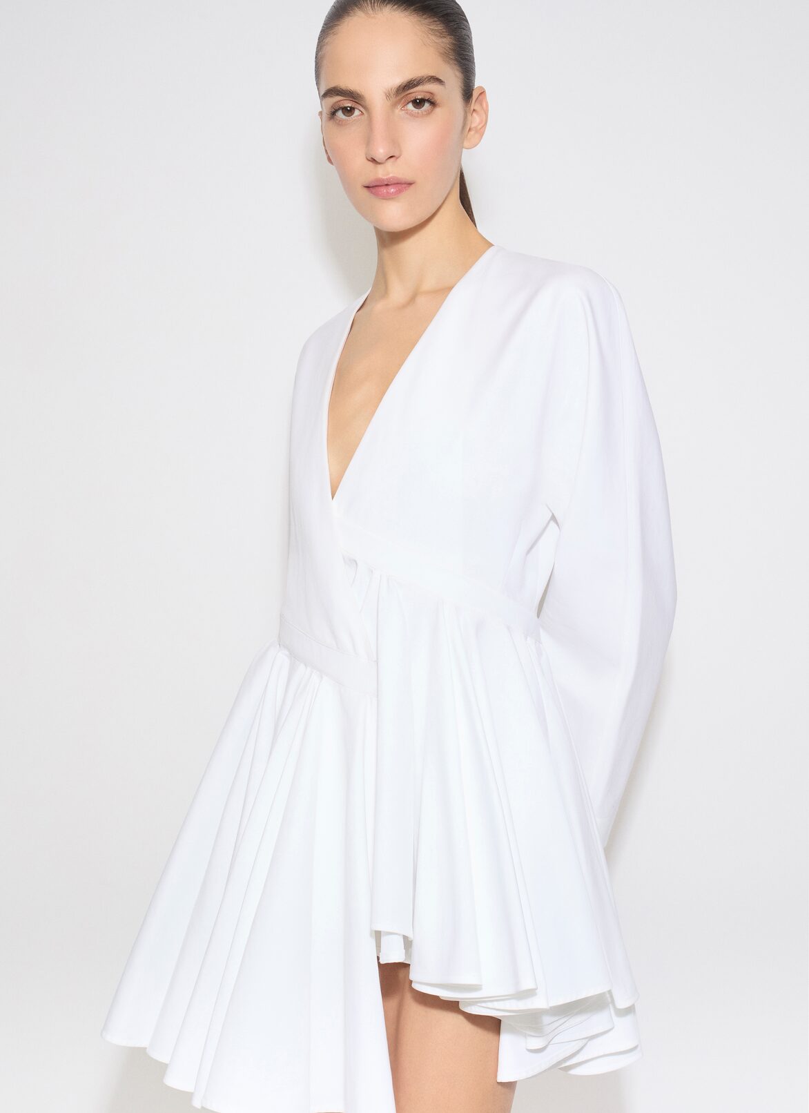 ROBE COURTE EN POPELINE DE COTON ALAÏA ROBE COURTE EN POPELINE DE COTON BLANC